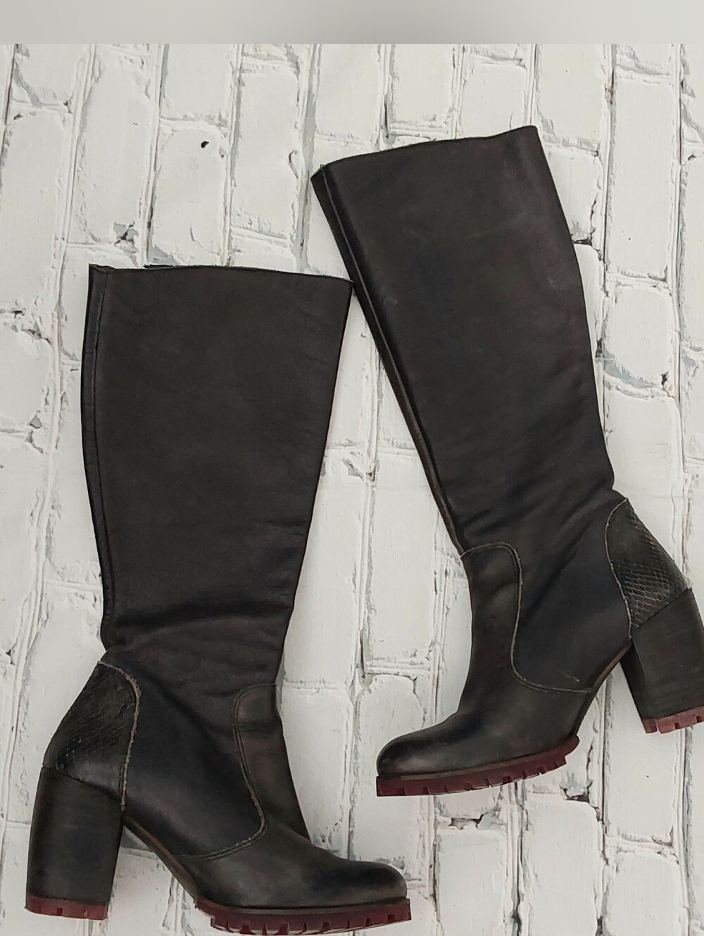 KARSTON MADE IN SPAIN BLACK LEATHER TALL HEELED BOOTS SZ 37
